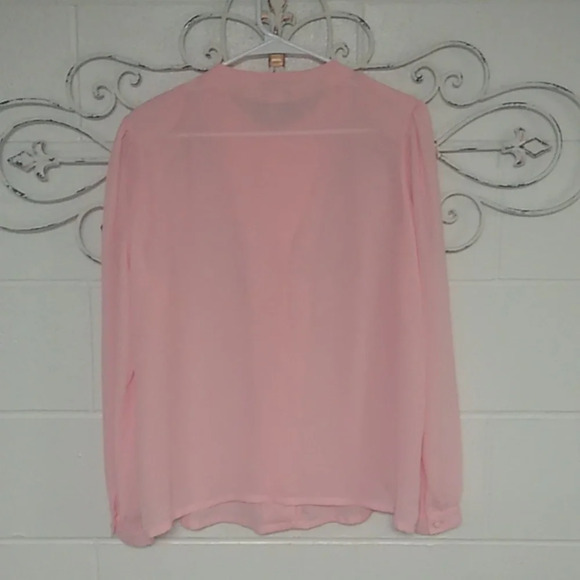 LA BLOUSE FEMININE, EMBROIDERED NECKLINE, SCALLOPED PLACKET, COVERED BUTTONS - Picture 3 of 10